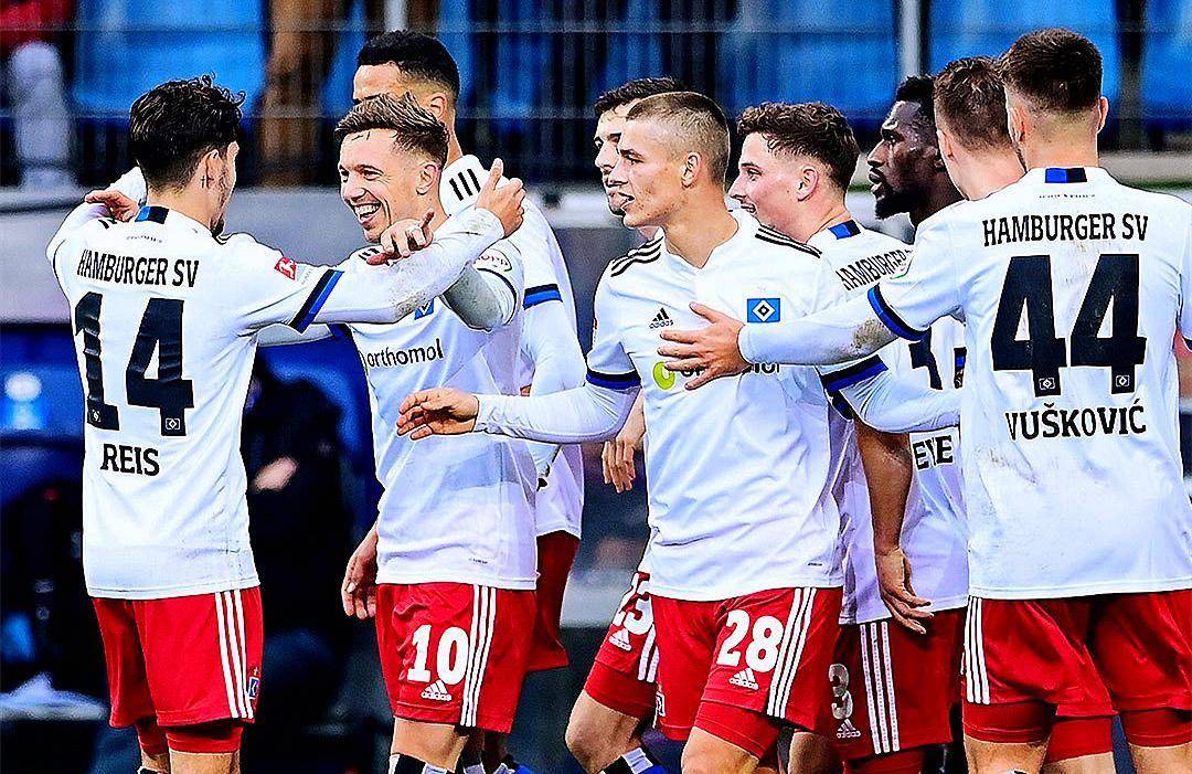 哈希游戏平台 -德国杯今晚走向成谜，上海海港状态回暖，引发热议，阵容厚度经受考验 