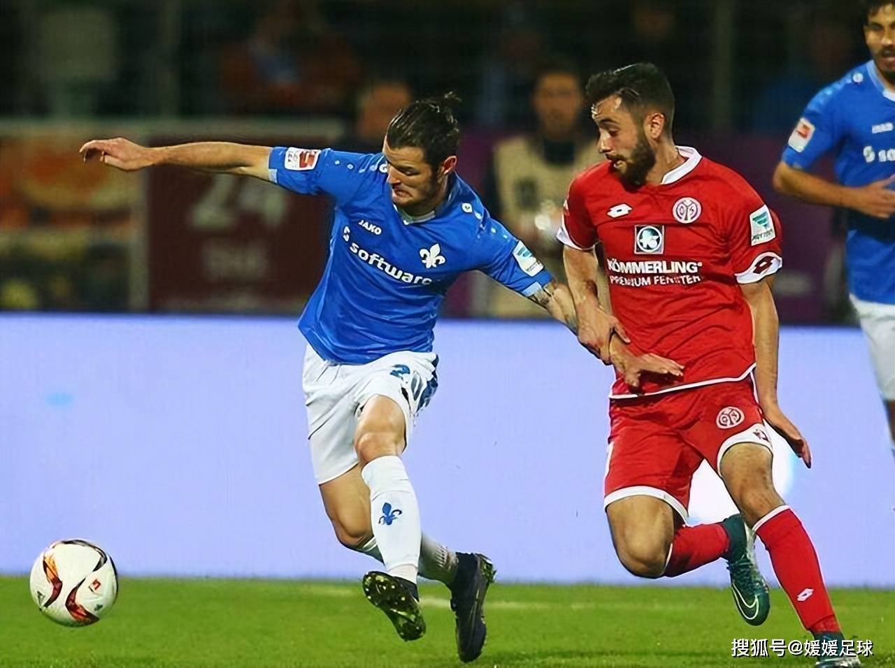 哈希娱乐游戏 -包含关键时刻德国杯传出新动向；尤文图斯更衣室发声；管理层表态——压力陡增；临场指挥获称赞的词条