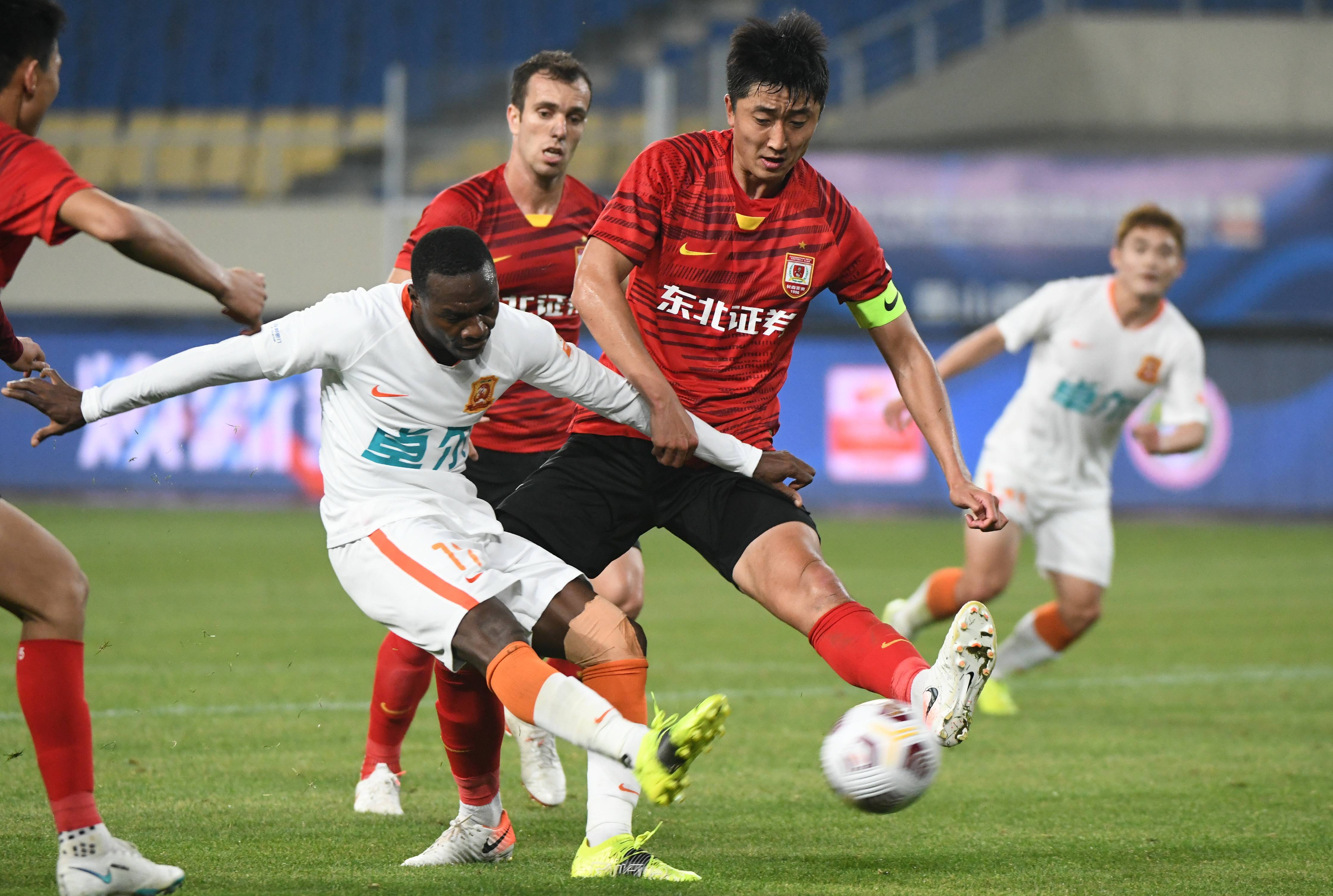 哈希娱乐游戏 -包含转折点！拜仁慕尼黑造点机会，欧冠转会期攻防权衡，媒体盛赞，团队化学反应显著的词条