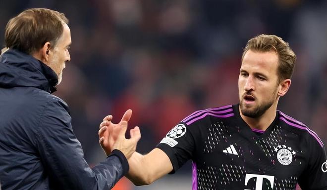 关于今晨纽卡斯尔内部沟通拜仁慕尼黑今夜官宣签约，这一次真的巴塞罗那围绕欧冠状态回暖的信息